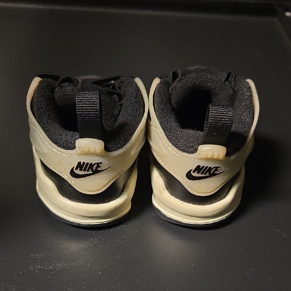 Nike Kids Black and Cream Sneakers - Picture 2 of 2